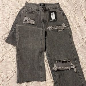 NWT PrettyLittleThing split hem ripped jeans- UK size 8